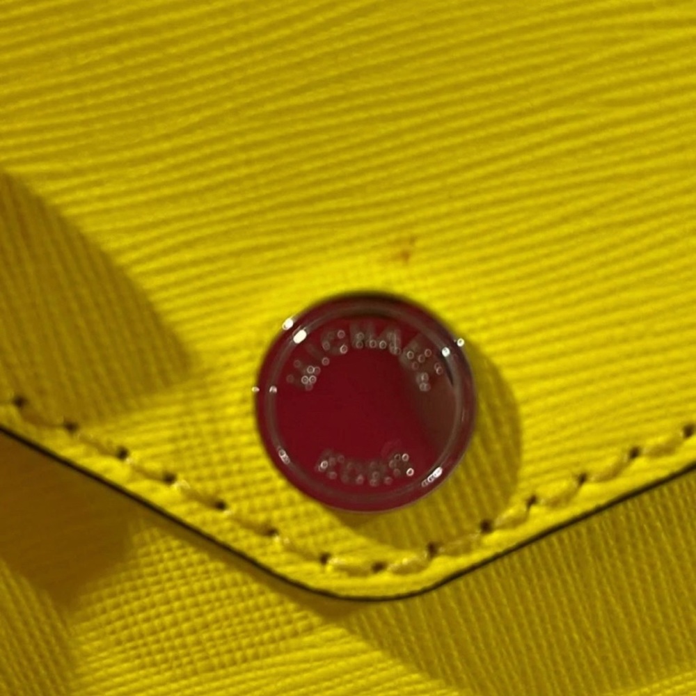 Michael Kors neons yellow‎ wristlet - Picture 4 of 5